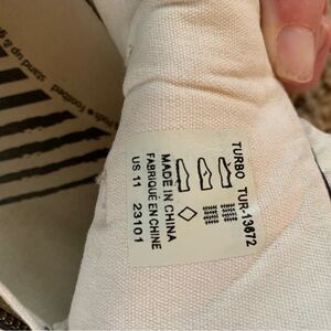 Taos Z Soul Sneakers - Sz 11. Lightly worn.